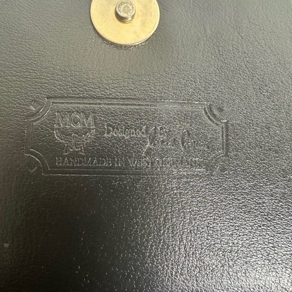 Authentic MCM Crossbody bag - Picture 7 of 9